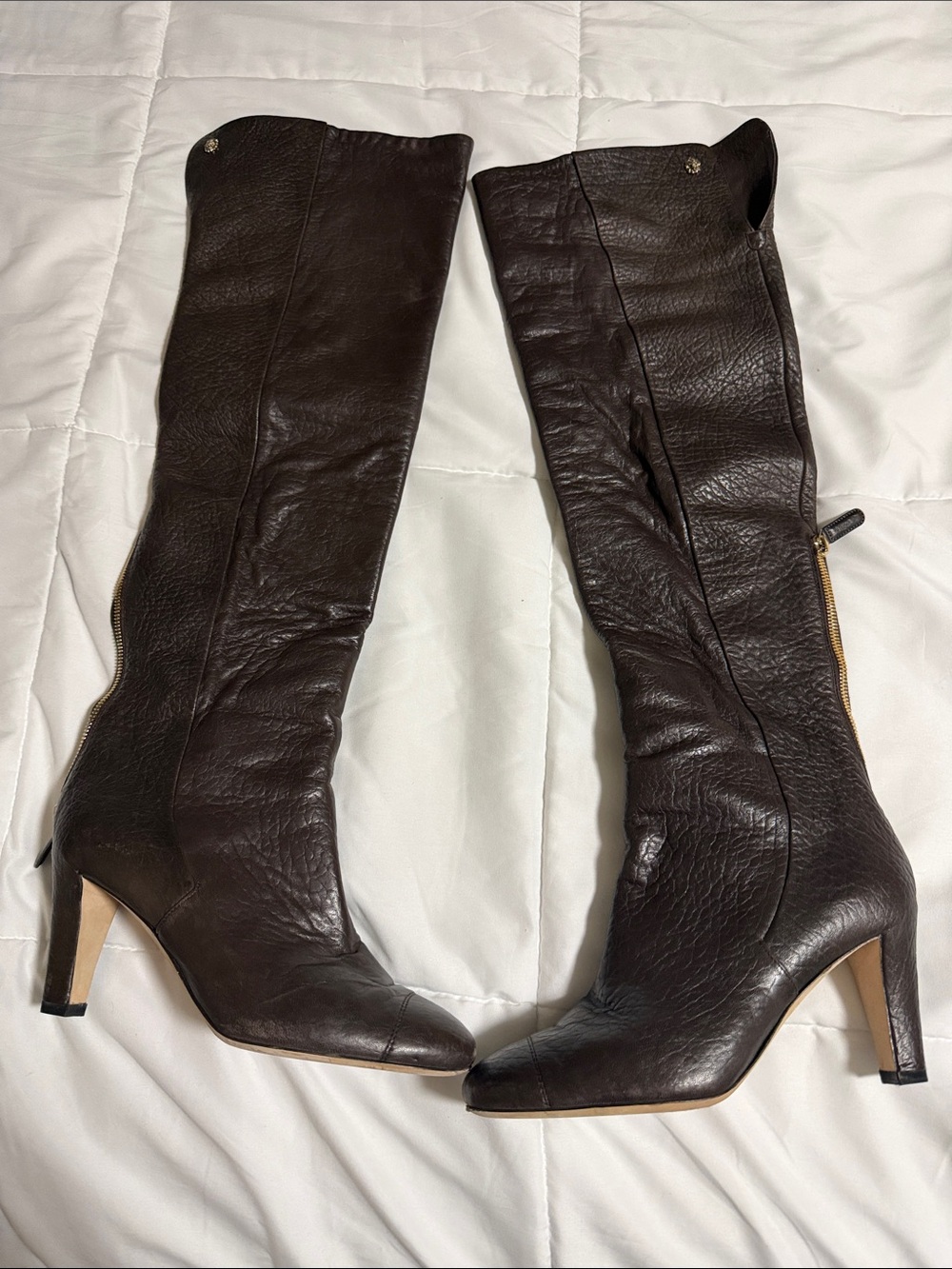 CHANEL Dark Brown Heeled Boots - Picture 4 of 8